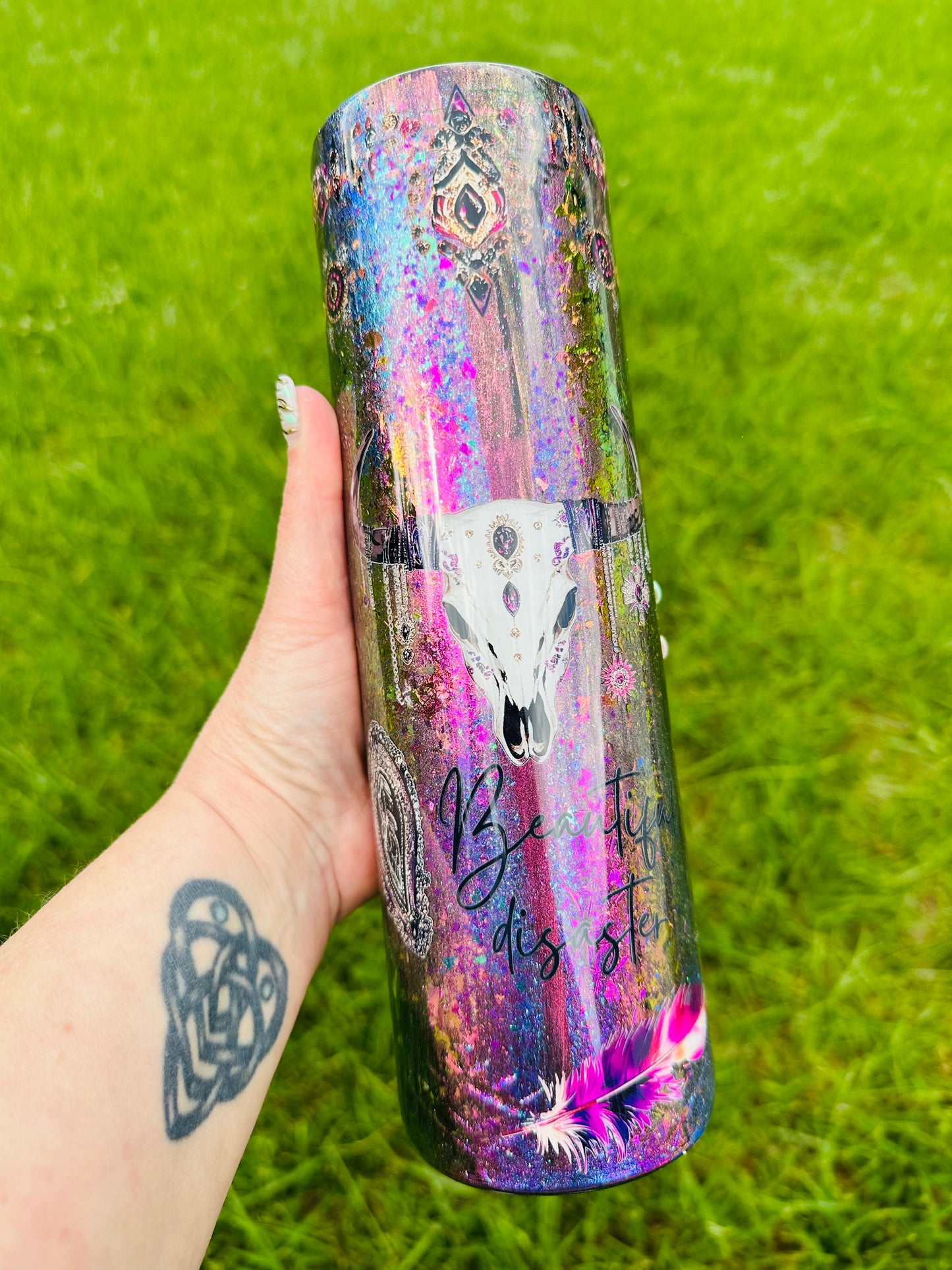 RTS {cMa Creation LIVE - Christa's Brain - Bull Skull} 35oz Straight